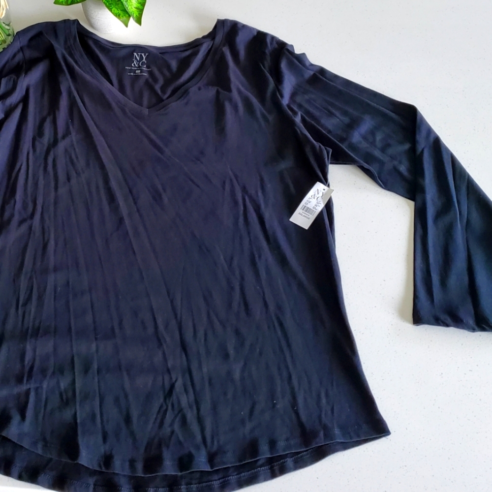 NWT long sleeved black v neck shirt